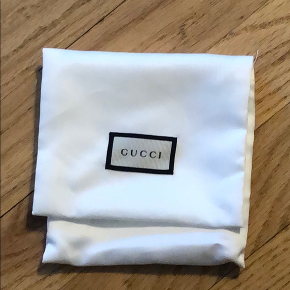 gucci wallet dust bag